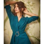 Eshanya Maheshwari Instagram - THE WORLD IS MY RUNWAY 🤘🏻 #iamready #bringiton #fashioninsta #styleblogger #stalkbuylove Outfit- @stalkbuylove Photography- @kmajethia Makeup - @qureshi_aslam Hair - @nargis9052 Mumbai, Maharashtra
