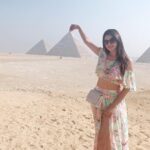 Eshanya Maheshwari Instagram - Amazing day 😍 in EGYPT 🇪🇬 #EGYPT #pyramidsofgiza #sphinx #cairo #egypt Pyramid,Giza,Egypt