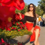 Eshanya Maheshwari Instagram - 🌹 big thanks to my 125k insta family ☺️🤗 there are days when I really feel low, I disconnect myself with everything and feel like no one cares 😢 but when I see my INSTA INBOX MESSAGES BY ALL MY FANS AND FRIENDS SAYING THEY MISSED ME AND THE LOVE AND CARE THEY SHOW IT CHEERS UP ME AGAIN ☺️🤗 blessed to have all of you #instafamily #125k #fans #love Interlaken, Switzerland