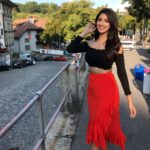 Eshanya Maheshwari Instagram - I’m nicer when I like my outfit 😜☺️#switzerland #zurich #🇨🇭 #beautiful #stlye #trevel #pose #click Iseltwald, Switzerland