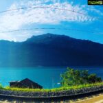 Eshanya Maheshwari Instagram – Friday blues is beautiful 😍😁💁🏼‍♀️ LAKE BRIENZ #zurich_switzerland #lakebrienz #beautiful_world Niederried, Bern, Switzerland