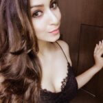 Eshanya Maheshwari Instagram - ✌🏻💫