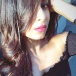 Eshanya Maheshwari Instagram - I’m nicer when I like my outfit 😜☺️#switzerland #zurich #🇨🇭 #beautiful #stlye #trevel #pose #click Iseltwald, Switzerland