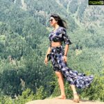 Eshanya Maheshwari Instagram - When you do things from your soul, You feel a river moving in you,a joy.😍☺️👻 celebrated birthday with Beauty of kashmir 😍 outfit by @srstore09 #bestbirthdaydayouting #phelgamdiaries #kashmirdiaries #shrinagar Kashmir Valley, Pahalgam