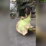 Eshanya Maheshwari Instagram - In love with this green dress 😍 by @maheswariswati 💋 thanks mom for this dress 😍😍😍👻 #SloMo #dress #song #vedio #love this