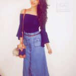 Eshanya Maheshwari Instagram - Happy Sunday 😍☺️👻 Sunday becomes more happy when I am dressed in @srstore09 navy blue off shoulder bodysuit 😍😍 #sundayvibes #happysunday #happylunch #daywithfriends #bestie #bodysuit #denim #denimskirt #dresswell #beclassy #bepretty #feelbeautiful 👻😍☺️ The English Department,Bar & Diner