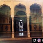 Eshanya Maheshwari Instagram - #Repost @bhavika1091 with @repostapp ・・・thank you 😍😘@bhavika for such amazing picture Picture courtesy:- @bhavika1091 beauty is captured with the beauty 😍 #nargharhfort #jaipur #beautifuljaipur #traveldairies2016 #travelphotography #Rajasthan #😍👻 #instatraveller #instatrip #instaphotography #incredbleindia @beautifuljaipur @eshanya_maheshwari #poser 😍 Nargharh Fort