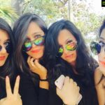 Eshanya Maheshwari Instagram - Childhood connection 👭👭👻🙆😍😘. #girls#friends#pose#selfies#fun @anneishah58 @bhavika1091 @nilomee28