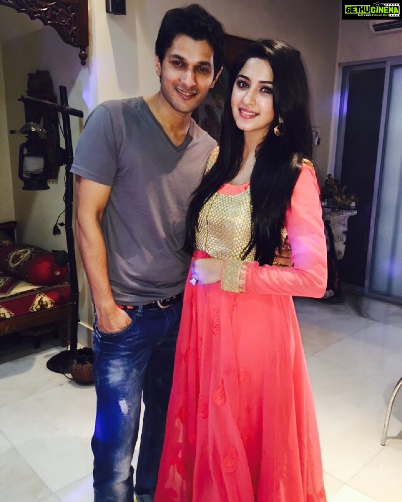 Eshanya Maheshwari Instagram - ganpati bapa moriya☺️😇