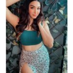 Eshanya Maheshwari Instagram - I am mine. Before I am ever anyone else’s. ✌🏻 #photodump #selflove #selfworth #ootd #fashionblogger #styleblogger #esshanyamaheshwari #esshanya