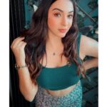 Eshanya Maheshwari Instagram - I am mine. Before I am ever anyone else’s. ✌🏻 #photodump #selflove #selfworth #ootd #fashionblogger #styleblogger #esshanyamaheshwari #esshanya