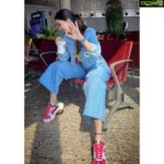 Eshanya Maheshwari Instagram - My Coffee Moods🤎 Stressed, blessed and coffee obsessed. 😀 #coffee #coffeelover #coffeetime #starbuckscoffee #travelgram #picoftheday #ootd #airportlook #pose #esshanya #airportdiaries #esshanyamaheshwari #denim #💙 Terminal 2 Chatrapati Shivaji Terminal Mumbai
