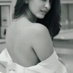 Eshanya Maheshwari Instagram - Going with the trend this time 👀❤️‍🔥 Follow me on josh app for more exclusive videos 💁🏻‍♀️ @officialjoshapp #trending #trend #reels #reelitfeelit #feelitreelit #reelsinstagram #esshanya #esshanyamaheshwari #reelsindia