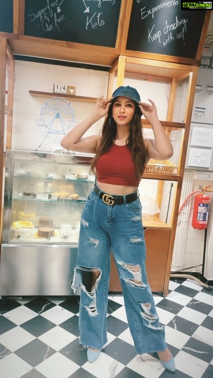 Eshanya Maheshwari Instagram - Coming in hot π₯π₯π₯ Follow me on josh app for more exclusive videos ππ»ββοΈ @officialjoshapp #stayhot #staysexy #ootd #style #esshanyamaheshwari #esshanya #reels #reelsinstagram #trending