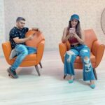 Eshanya Maheshwari Instagram - Phone ko chodhke kahi #nahijaana @janak.bhanushali Listen to new song And start making reels on this and best one will go on story… @aadilkhann @soulfulsachin @jigarsaraiya @sachinjigar @believemusic Wearing @srstore09 #nahijaana #newsong #reels #reelsinstagram #reelitfeelit #esshanya