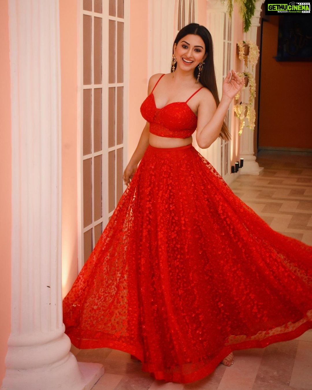 Eshanya Maheshwari Instagram - Magic always did exist✨✨✨ Magic of colour red ❤️ Colour of the day is red ❤️ Outfit designed by @maheswariswati H&M by me 🙋🏻♀️ Styled by me 🙋🏻♀️ Photography by @ajayyparmar Location @madstudioofficial #navratri #navratrispecial #navratrilook #lookoftheday #ootd #picoftheday #photoshoot #pose #instafashion #fashionblogger #styleblogger #fashionista #esshanyamaheshwari #esshanya #instagood #instadaily