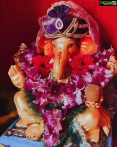 Eshanya Maheshwari Instagram - Ganpati Bappa Morya 😇🙏✨

It’s that time of the year again!!!
Bappa is finally home to shower his blessings on all of us 😇

Saree by @maheswariswati 
Photography by @portraitsbyvedant 

#ganeshchaturthi #ganpatibappamorya #ganpatibappa #festival #festivevibes #festivewear #festivalsofindia #esshanya #esshanyamaheshwari #ootd #sareelove #red #red❤️