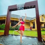 Eshanya Maheshwari Instagram - Try to be a rainbow 🌈 in someone’s cloud. @tropicalretreatigatpuri @zuper_solutions #happiness #jowy #selflove #nature #beauty #staycation #vaction #picoftheday #esshanya Tropical Retreat Resort, Igatpuri
