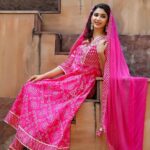 Eshanya Maheshwari Instagram - No beauty shines brighter Than a beautiful heart..💗 Outfit- @mnfashionsjaipur Photography- @siddharthpruthiphotography Styling by - @garimaarora93 M&H- @brushed_by_princy #beauty #smile #pink #desigirl #esshanya #esshanyamaheshwari Delhi, India