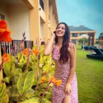 Eshanya Maheshwari Instagram - All the statistics in the world can’t measure the warmth of a smile. #smile #happiness #positivevibes #instagood #instadaily #pictureoftheday #esshanya Tropical Retreat Resort, Igatpuri