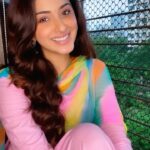 Eshanya Maheshwari Instagram - #PindKhaliLagda is making us all fall in love all over again. Tune in now! ❤️ #ZeeMusicOriginals @amyradastur93 @priyanksharmaaa @palakmuchhal3 @amjadnadeemaamir @anuragbedii