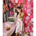 Eshanya Maheshwari Instagram - It is time for the next chapter I’m another year older, Wiser and happier. HAPPY BIRTHDAY TO ME💕🥳✨ Dress designed by @maheswariswati Decorations by @balloonbouquetsmumbai Flowers by @flowerlabindia #birthdaygirl #birthdaydecoration #happybirthdaytome🎉 #happyday #instagood #birthdaypost #esshanya #esshanyamaheshwari #💕