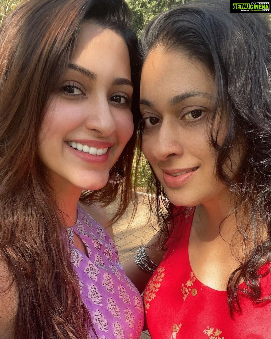 Eshanya Maheshwari Instagram - Happy Mother’s Day M❤️M From your favourite pain in the A$$😉