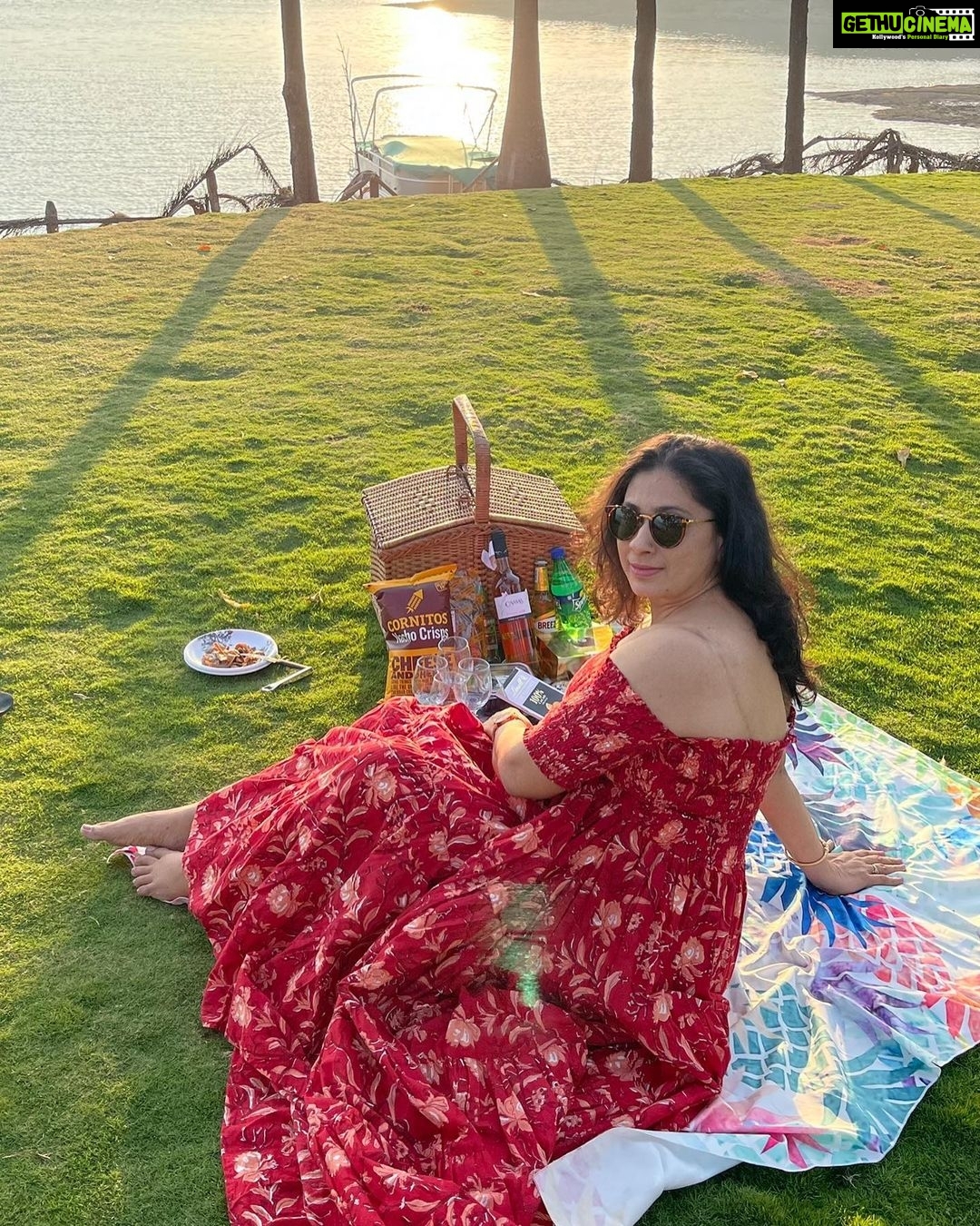 Eshanya Maheshwari Instagram - Happy Mother’s Day M❤️M From your favourite pain in the A$$😉