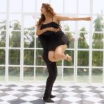 Eshanya Maheshwari Instagram - Let the music take over your soul..✨ Dancing with @tejasdhoke Videography @roshan_emoflex Venue @setsinthecity.in #dance #express #bollywood #contemporary #esshanya #tejasdhoke #reels #feelitreelit #dancecover #instagram #boi