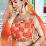 Eshanya Maheshwari Instagram - Tenu Har Gal Dassange Akhan Ch Vasa Ke Mahiya Tere Nal Hi Hassange ✨ Outfit- @shivaliahmedabad Styled by- @riyabhatu_ Videography- @nidhimehtaphotography Venue- @udai_kothi . . #bride #desigirl #bridal #lehnga #udaipur #esshanya #ootd #photooftheday #reels #instagram #feelitreelit #fashionblogger #styleblogger #fashioninsta #ad