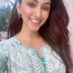 Eshanya Maheshwari Instagram - Roke Na Ruke Yeh Dil Mera Jaane Kaisi Hulchal Hai❤️😃✨ . . #happiness #love #simplicity #beauty #smile #happyday #desigirl #reels #esshanya