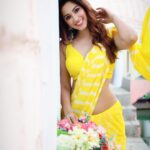 Eshanya Maheshwari Instagram - सोचो के झीलों का शहर हो लहरों पे अपना एक घर हो हम जो देखें सपने प्यारे, सच हों सारे बस और क्या....☺️💛 . . photography- @nidhimehtaphotography Saree Designed by @maheswariswati Venue- @setsinthecity.in . . #saree #desigirl #indian #esshanya #picoftheday #lookoftheday #ootd #traditional #esshanyamaheshwari Sets in the City