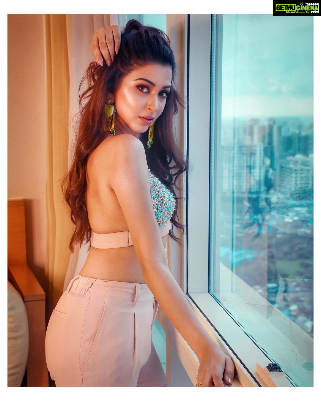 Eshanya Maheshwari Instagram - SEXY isn’t a shape, It’s an ATTITUDE.😉✨ . . Outfit- @nirmooha Accessories- @deepagurnani MUA- @kajolrpaswwan Hair- @shefc__2616 Stylist- @simran_kabra Assisted by- @styledbyharmeetmatta Photographer- @ajayyparmar Location- @thewestinmumbai #fashion #style #love #selflove #badass #photoshoot #actor #model #poser #trending #styleblogger #fashionblogger #instablogger #boi #esshanya #esshanyamaheshwari The Westin Mumbai Garden City
