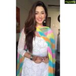 Eshanya Maheshwari Instagram - Love for white is forever 🤍❤️ . . #white #indianwear #desigirl #smile #esshanya