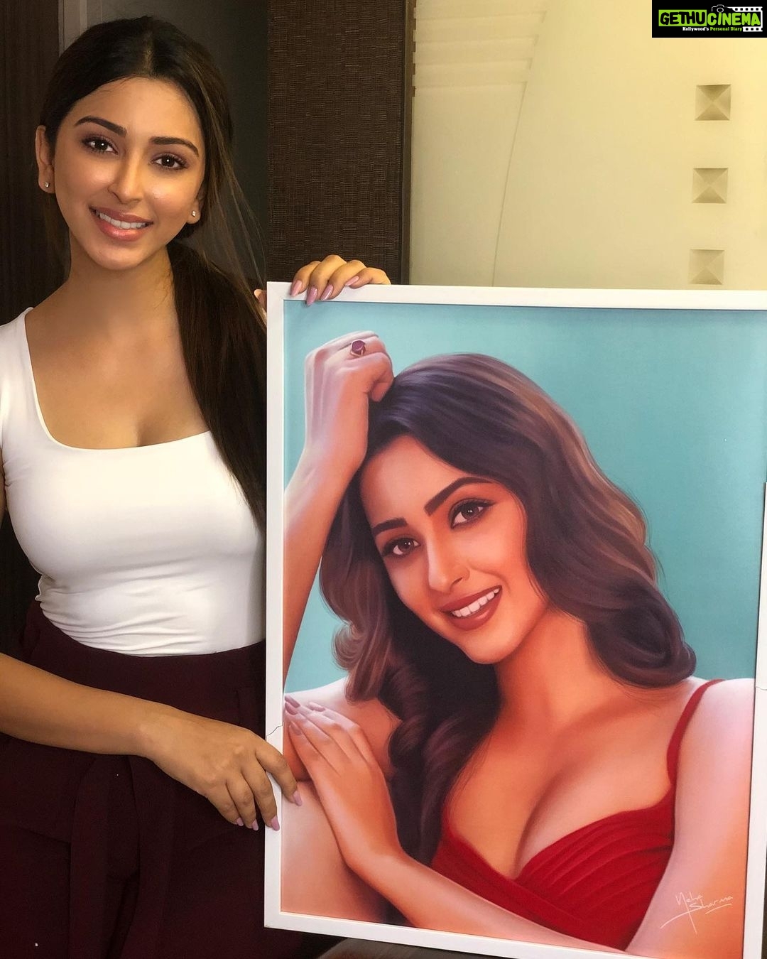Eshanya Maheshwari Instagram - Aailaaaa same to same🤔😍🤗 Thanks. @nehasharmaartworks For such beautiful 🤩 painting... . . #painting #portrait #art #artworks #myportrait #esshanya #nehasharmaartworks