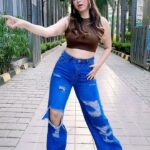 Eshanya Maheshwari Instagram - Dancing days before fractured ankle 🙈 #merayaar #dancing #trending #esshanyamaheshwari #esshanya