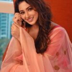 Eshanya Maheshwari Instagram - Let the moon teach you The art of being A beautiful and mysterious women.✨ . . Saree- @lavanyathelabel Designer- @riyabhatu_ jewellery- @gyaraaccessories MUA- @kajolrpaswwan Hair- @shefc__2616 Stylist- @simran_kabra Styling assisted- @styledbyharmeetmatta Photographer- @ajayyparmar Location- @thewestinmumbai . . #saree #indianbeauty #elegance #photoshoot #esshanya #instablogger #fashionblogger The Westin Mumbai Garden City