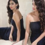 Eshanya Maheshwari Instagram - Be so busy improving yourself that you have no time to criticise others. 📸 - @rishinakandhari 👗- @srstore09 . . #beyou #behumble #bekind #behonest #bepositive #bethebestversionofyou #throwback #oldclicksnewstories