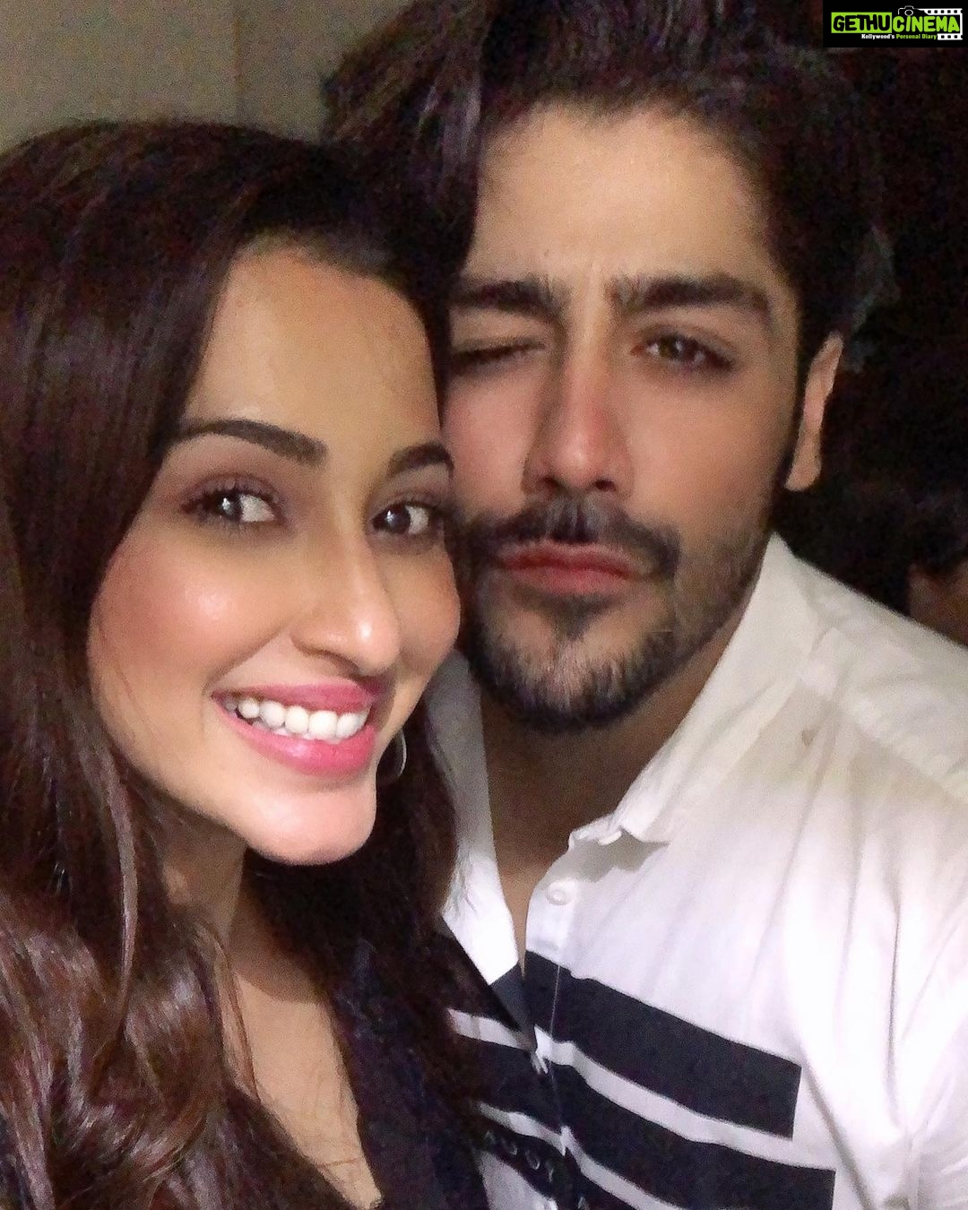 Eshanya Maheshwari Instagram - Happy happy birthday π₯³ My boy π€β€οΈπ₯³ππ€©π€π»π Itβs been like just couple of years since I have met you, but feels like Iβve known you forever.... π₯° specially in this lockdown youβve made sure that you look after everyone and entertain us with your crazy and very predictable mood swings,π your stupid jokes and some intellectual conversations π€ and all your nonsense drama about ππ»ββοΈπ (you know what Iβm talking about π) But KAPUUUU your constant sweet messages, your random FaceTimes, your crazy fun house parties and immense love and care for your friends are things we admire and love about you... β€οΈ you are such an amazing host and pyaara dost π€ Aaj karke ye post I tell you, I love you the most β€οΈπ€ . . #happybirthday #bff #kapursahab #π #π₯³ #π€