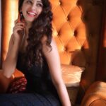 Eshanya Maheshwari Instagram - Be so busy improving yourself that you have no time to criticise others. 📸 - @rishinakandhari 👗- @srstore09 . . #beyou #behumble #bekind #behonest #bepositive #bethebestversionofyou #throwback #oldclicksnewstories