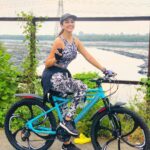 Eshanya Maheshwari Instagram - Every ride is a Tiny Holiday 😁🚴🏻‍♀️ And I can’t wait for bigger and real Holidays.... . . Cycle- @avoncycles