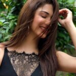 Eshanya Maheshwari Instagram - There’s so many reasons to be upset, But one reason is enough to bring back that smile 😃 . . #movingforward #smilealways #beyou #behappy #esshanya #smile