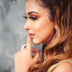 Eshanya Maheshwari Instagram - The joy of dressing is an art, and designers are artists..✨😍 Outfit- @shantanunikhil Jewellery- @swarovski Styled by- @simran_kabra Makeup- @kajolrpaswwan Hair- @hairtrendzbysmita Shot by- @israniphotography . . #photoshoot #designer #lehnga #indianbride #poser #fashionblogger #model #styleblogger