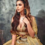 Eshanya Maheshwari Instagram - The joy of dressing is an art, and designers are artists..✨😍 Outfit- @shantanunikhil Jewellery- @swarovski Styled by- @simran_kabra Makeup- @kajolrpaswwan Hair- @hairtrendzbysmita Shot by- @israniphotography . . #photoshoot #designer #lehnga #indianbride #poser #fashionblogger #model #styleblogger