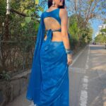 Eshanya Maheshwari Instagram - She’s the kind of queen that knows her crown isn’t on her head but in her soul.💙✨ Ps- on fans request… because you’re the kingdom of this queen 😉💙 #esshanyamaheshwari #esshanya #saree #sareelove #blue #💙