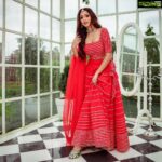 Eshanya Maheshwari Instagram - She’s an old soul With young eyes, A vintage heart, And a beautiful mind. . . Outfit- @lavanyathelabel H&M- @glambygunjan Jewellery- @queenbeindia Stylist- @riyabhatu_ Photographer- @ajpictography #desigirl #indianbeauty #indiandresses #fashionblogger #instablogger #esshanya