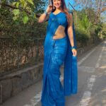 Eshanya Maheshwari Instagram – She’s the kind of queen that knows her crown isn’t on her head but in her soul.💙✨

Ps- on fans request… because you’re the kingdom of this queen 😉💙

#esshanyamaheshwari #esshanya #saree #sareelove #blue #💙