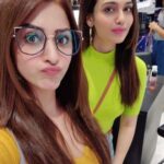 Eshanya Maheshwari Instagram - Happy birthday to you puiii 🥳😘🥂 You’re such a special friend 💕 Who deserves a special day For being annoyingly crazy 😜 You make us laugh 😂 with everything thing you do 😅 specially with your “andazzzzz” 🙋🏻‍♀️ and over confidence (rehne do issme bhi haar jaoge ) 👏🏻👏🏻👏🏻 kaise kar leti ho? But puii you bring us joy in every way. 👭🏻 so today I get to send a special birthday wish to you..!! 😘🤗💕 @purvimundada God bless you with all your heart desires 😇✨🌹