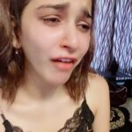 Eshanya Maheshwari Instagram - Problems of being foodie 🤤🙈🤪 we even dream about food..🧇🧇🧇 P.s- previously I was chopping onions so this tears are due to onions 🙈🤓 #waffles #foodie #bhukkad #fun #eshanyamaheshwari #stayhome #staysafe #staypositive