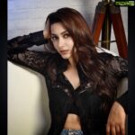 Eshanya Maheshwari Instagram - 𝘞𝘩𝘦𝘯 𝘐 𝘤𝘢𝘵𝘤𝘩 𝘱𝘦𝘰𝘱𝘭𝘦 𝘴𝘵𝘢𝘳𝘪𝘯𝘨 𝘢𝘵 𝘮𝘦, 𝘐 𝘢𝘴𝘴𝘶𝘮𝘦 𝘵𝘩𝘦𝘺'𝘳𝘦 𝘵𝘢𝘬𝘪𝘯𝘨 𝘯𝘰𝘵𝘦𝘴 𝘰𝘯 𝘏𝘰𝘸 𝘵𝘰 𝘣𝘦 𝘢𝘸𝘦𝘴𝘰𝘮𝘦... !!! 🖤 😉 💫 ☺️ ✨ 🖤 📸- @neerajskk 💄💁🏻‍♀️ - @garg_kinjal #beawesome #beyou #bedifferent #model #poser #photoshoot #eshanyamaheshwari